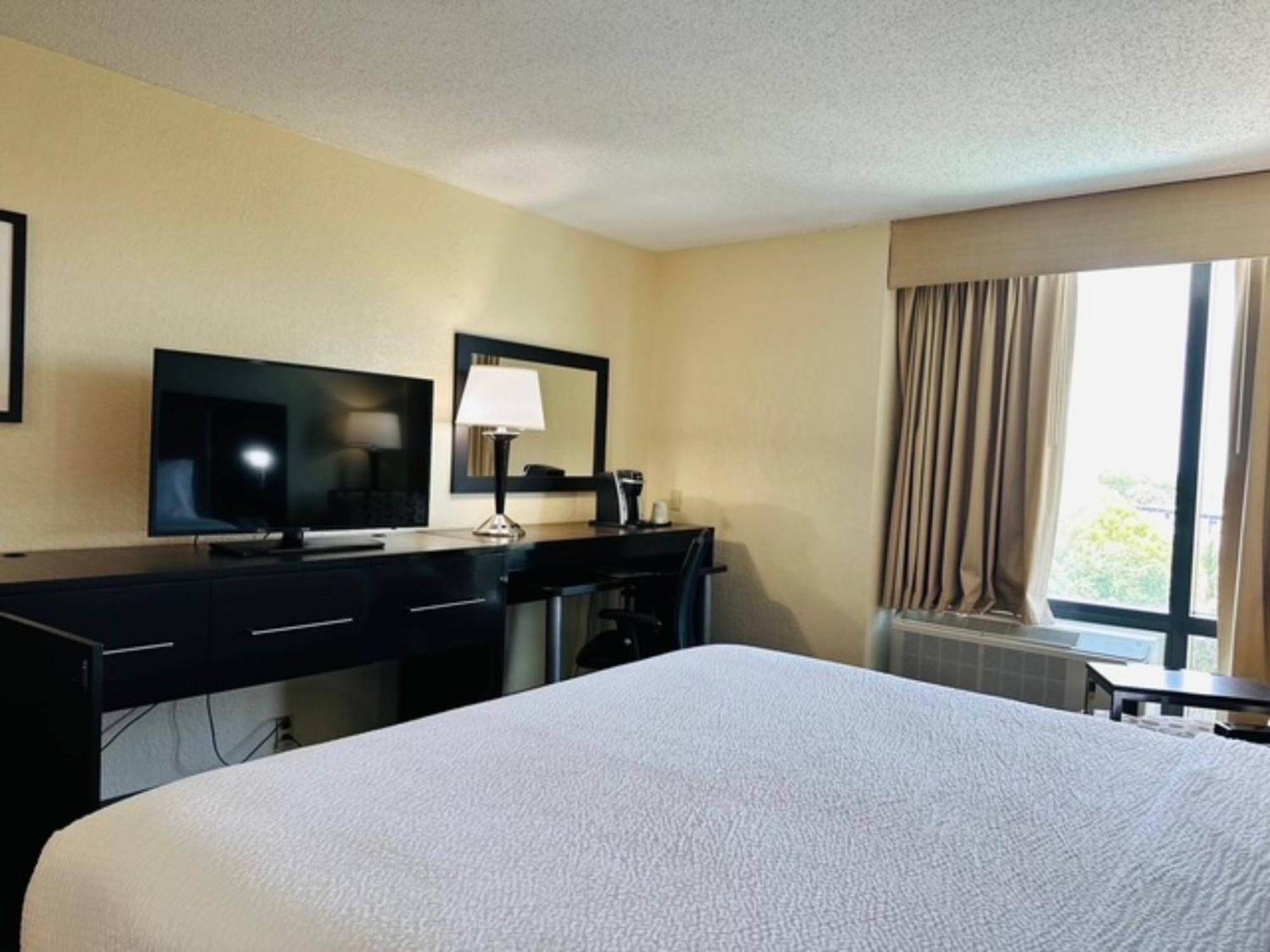 Holiday Inn Miami International Airport By Ihg Miami Springs Eksteriør billede